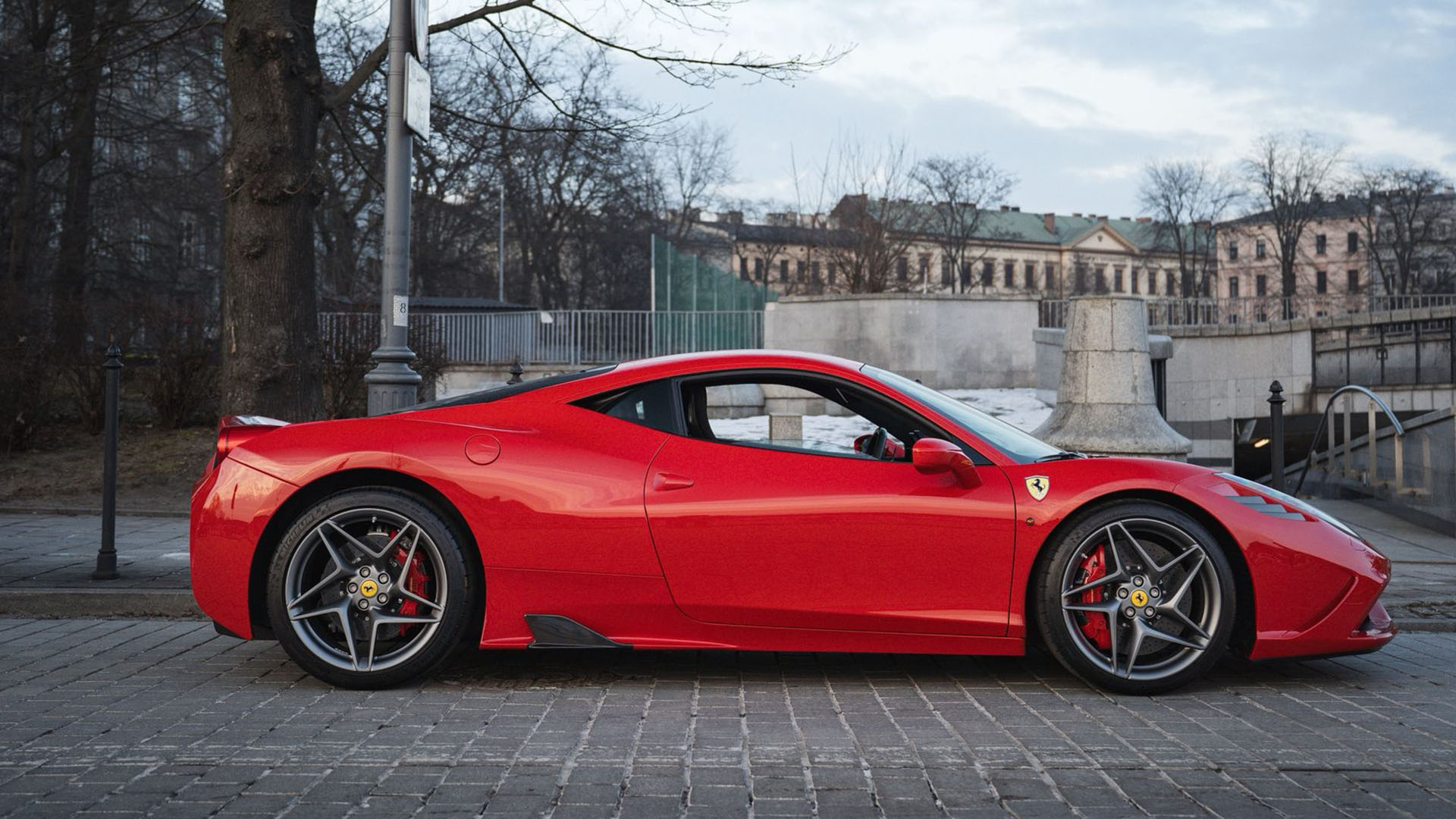 ferrari-458-4.jpg
